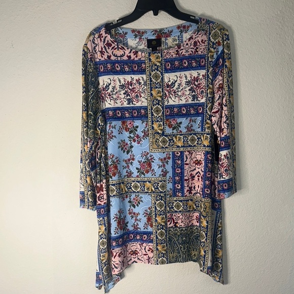 Floral Patchwork Women's Top JM Collection‎ - Picture 1 of 5